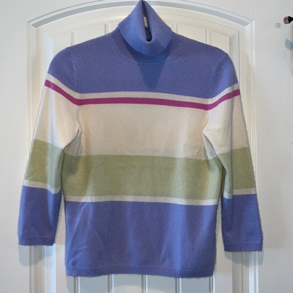 𝅺BEAUTIFUL pastel stripe Ann Taylor cashmere turtleneck sweater 3/4 sleeve M